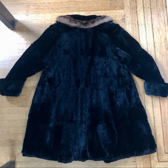 VINTAGE 40’s 50’s BLACK FUR COAT WITH MINK COLLAR - Picture 6 of 8